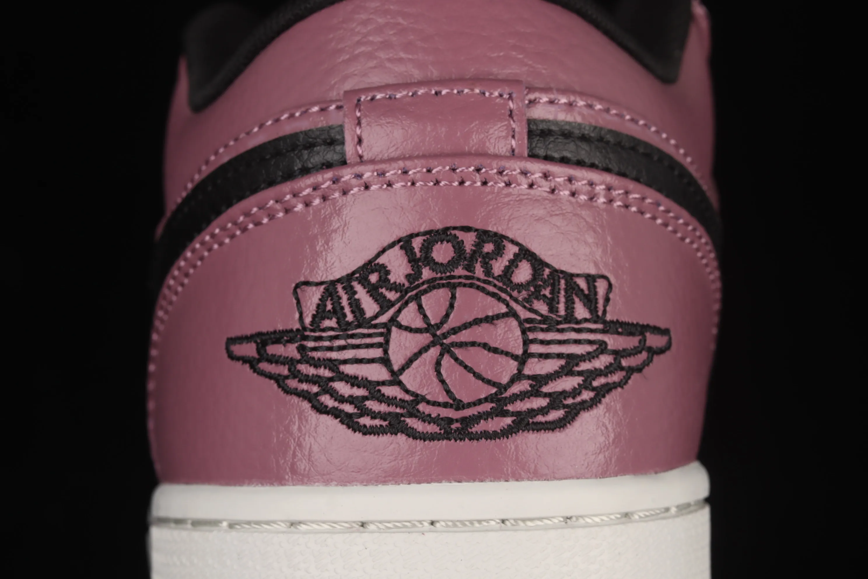All categories Air Jordan Jordan series basketball shoes Air Jordan 1 Low Air Jordan 1 Low "Magenta" AJ1 Joe 1 magenta black low-top cultural and leisure sports sneakers DC7268-500